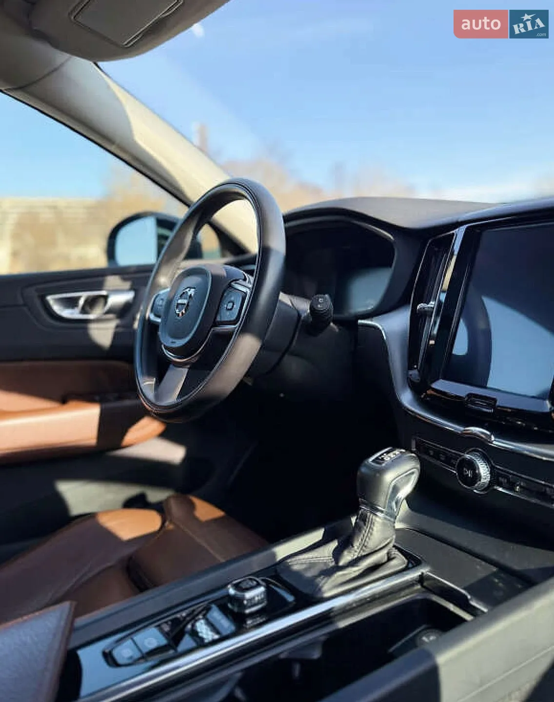 2018 Volvo XC60 - мініатюра 11