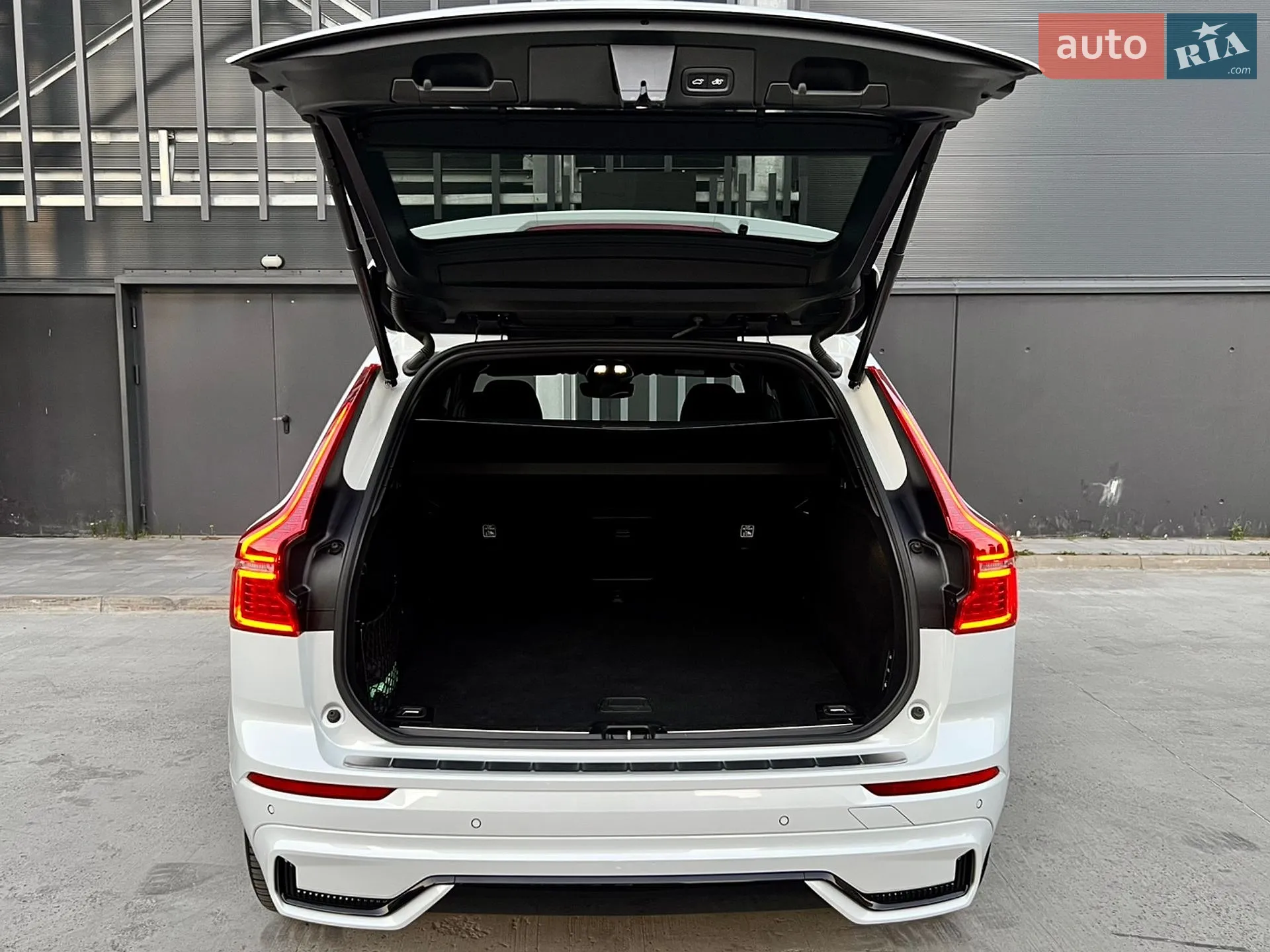 2022 Volvo XC60 - мініатюра 54