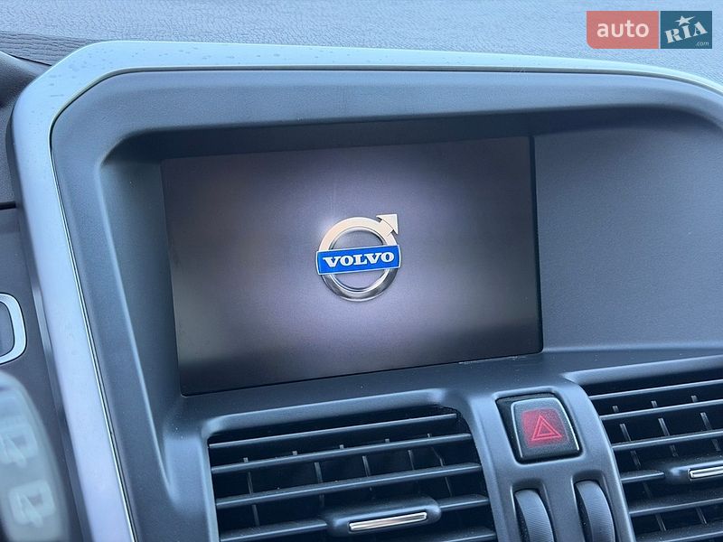 Внедорожник / Кроссовер Volvo XC60 2012 в Ровно