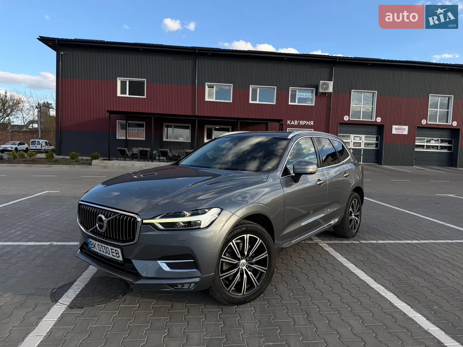 2018 Volvo XC60 - фото 1