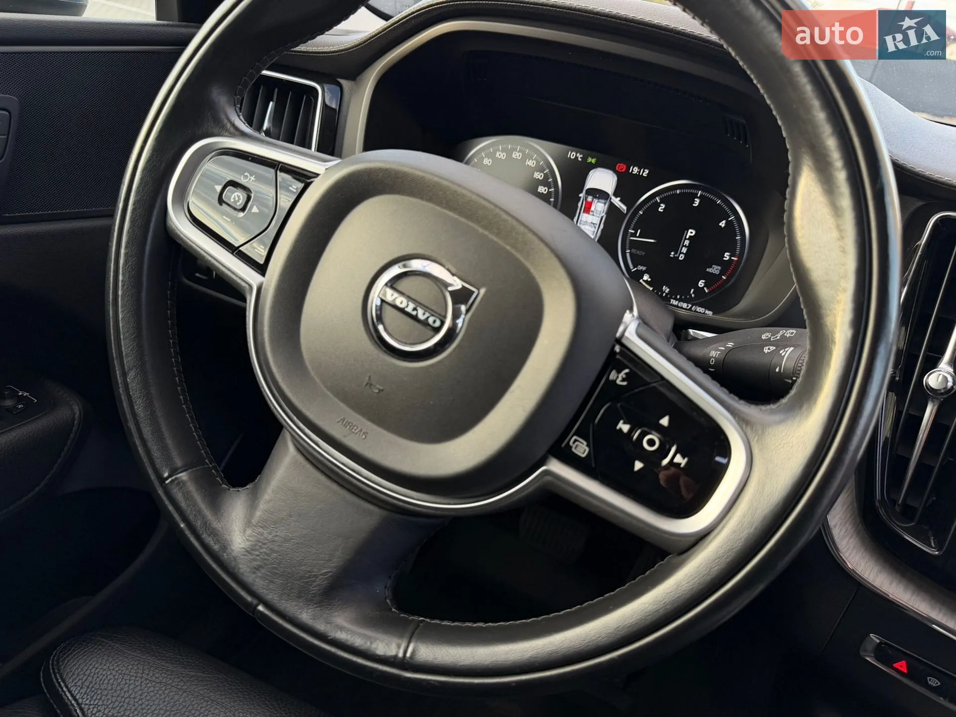 2018 Volvo XC60 - мініатюра 39