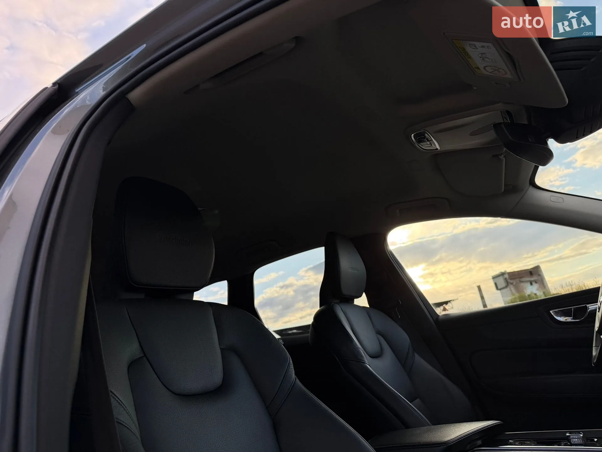 2018 Volvo XC60 - мініатюра 42