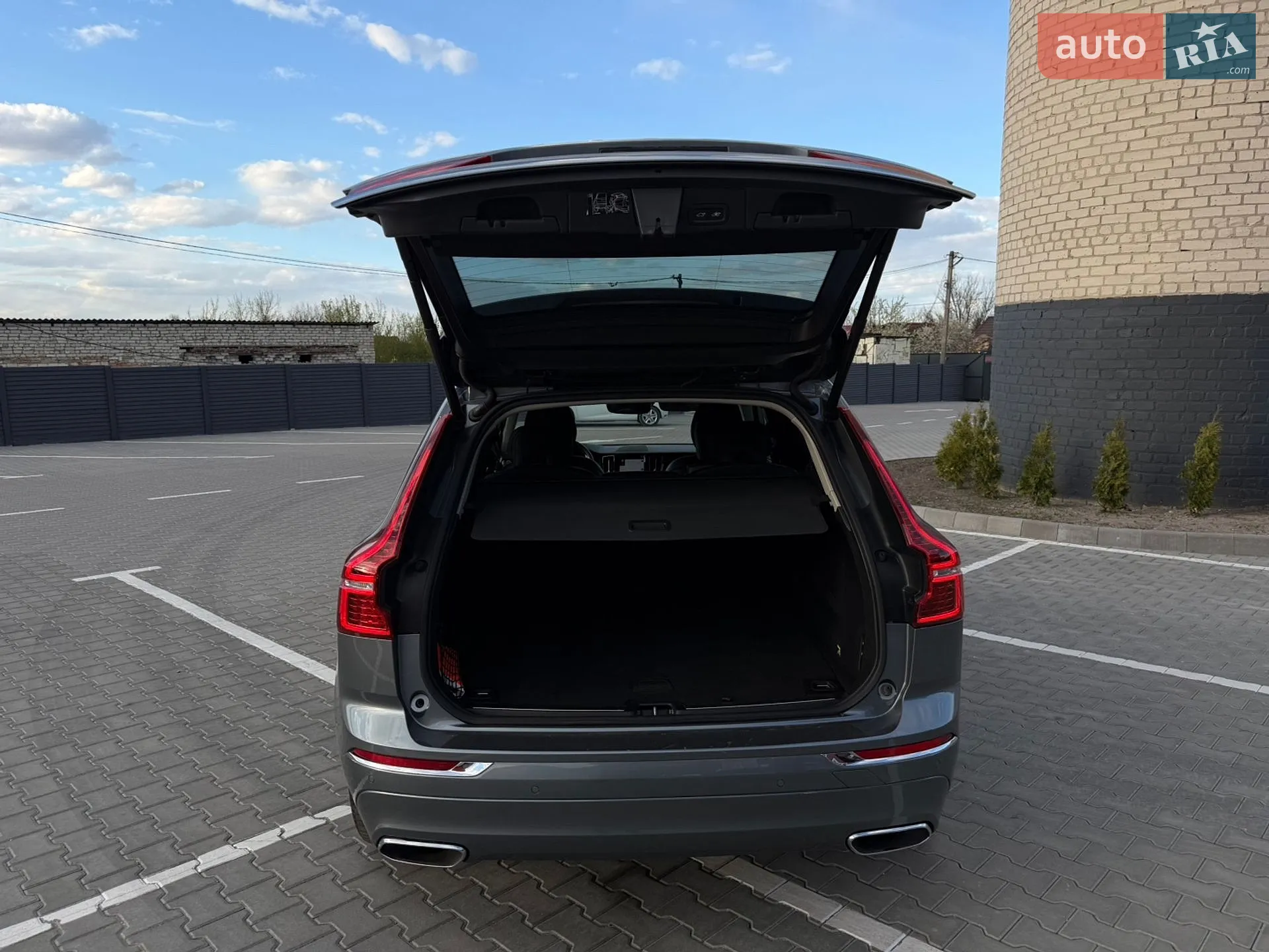 2018 Volvo XC60 - мініатюра 47
