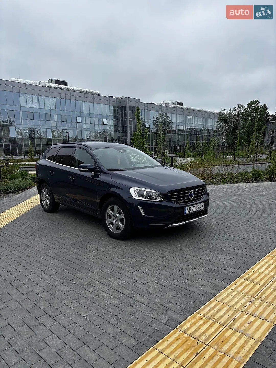 2015 Volvo XC60 - мініатюра 2