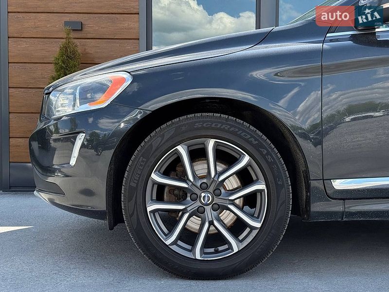 Внедорожник / Кроссовер Volvo XC60 2015 в Ровно