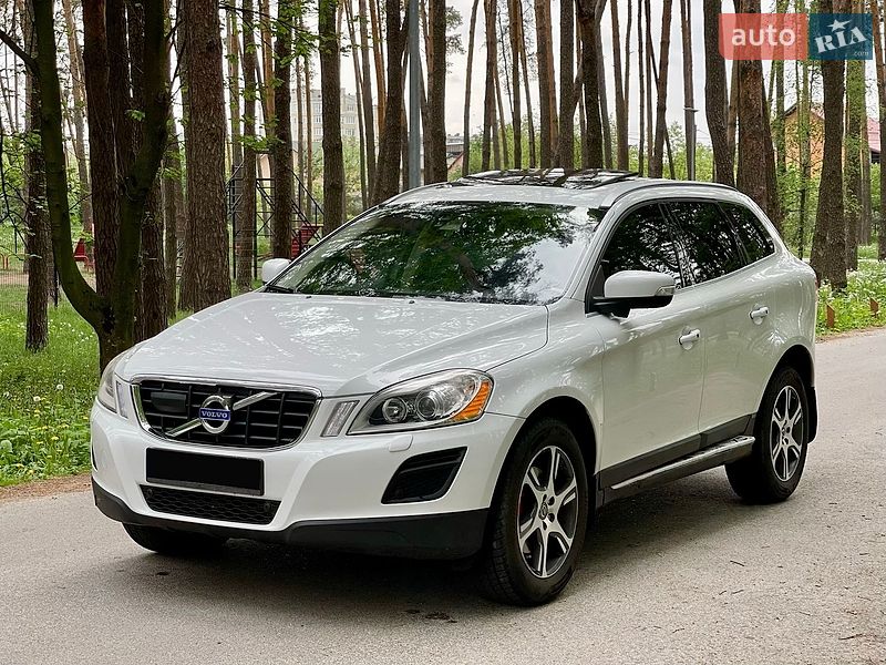 Позашляховик / Кросовер Volvo XC60 2012 в Києві
