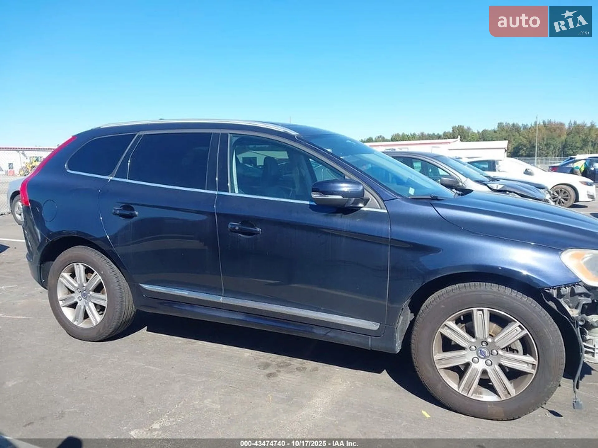 2017 Volvo XC60 - мініатюра 16