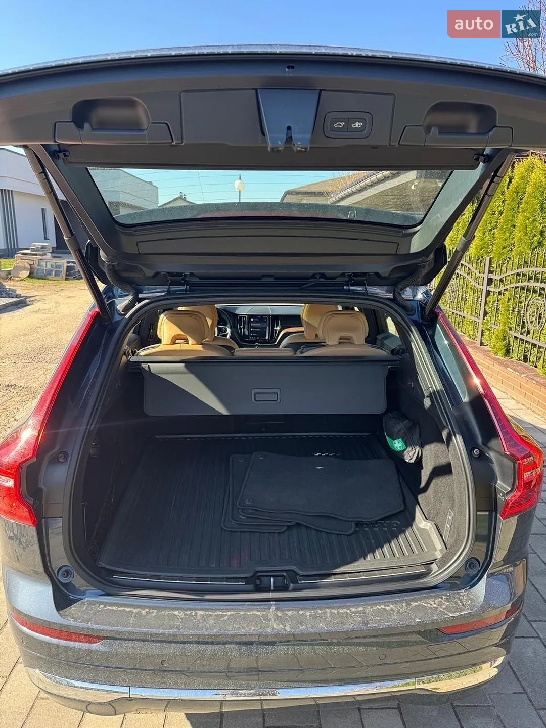 2021 Volvo XC60 - мініатюра 3