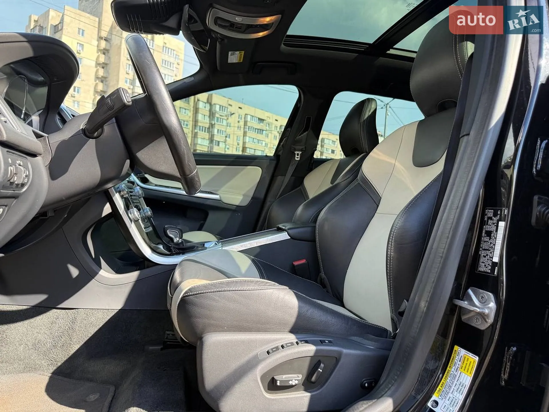 2015 Volvo XC60 - мініатюра 9