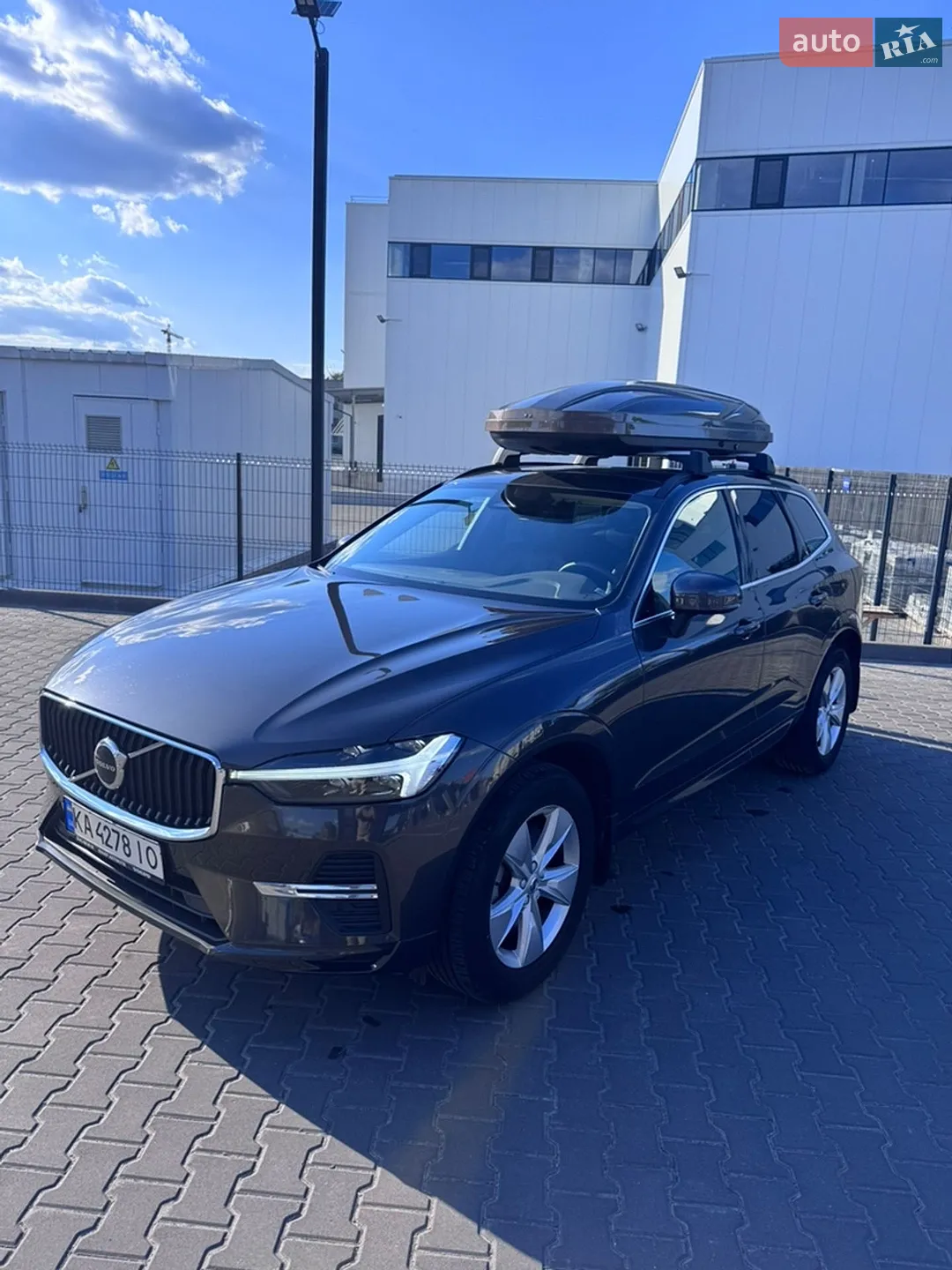 2022 Volvo XC60 - фото 1