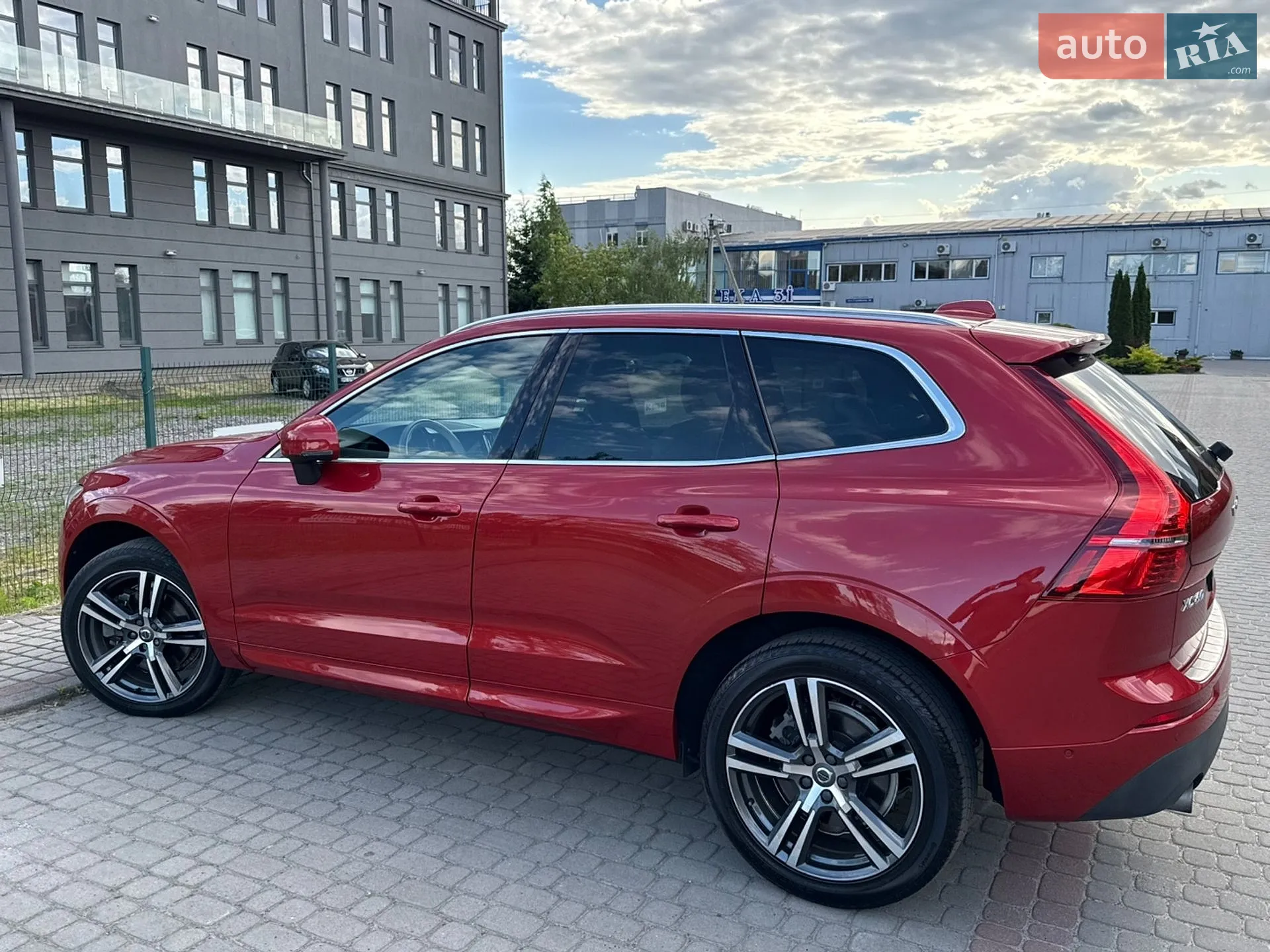 2018 Volvo XC60 - мініатюра 14