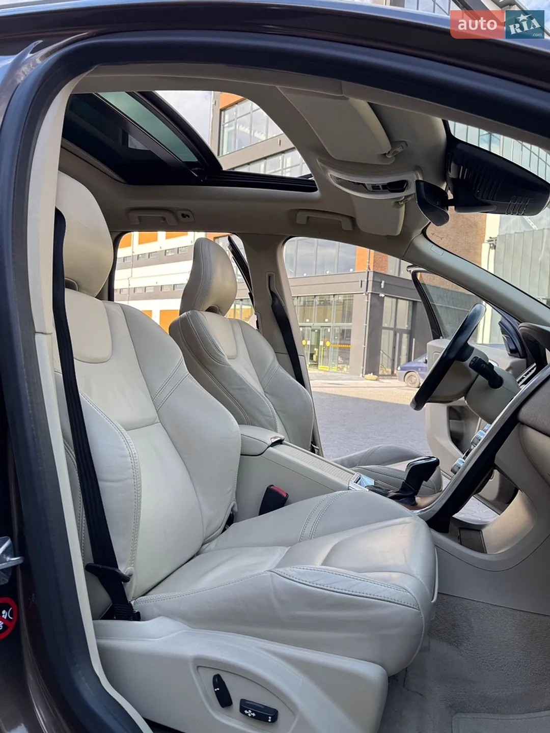 Volvo XC60 2014 VIN YV1DZ73CDF2636918 фото оголошення 28 з 51