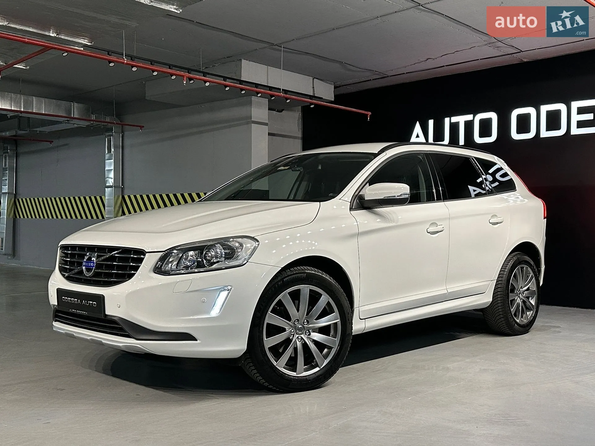 2014 Volvo XC60 - фото 1