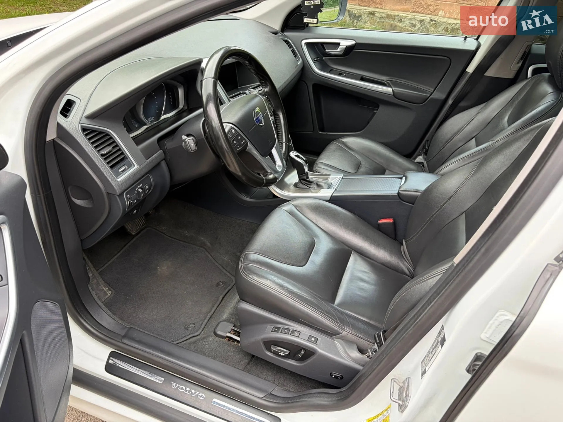 2015 Volvo XC60 - мініатюра 17