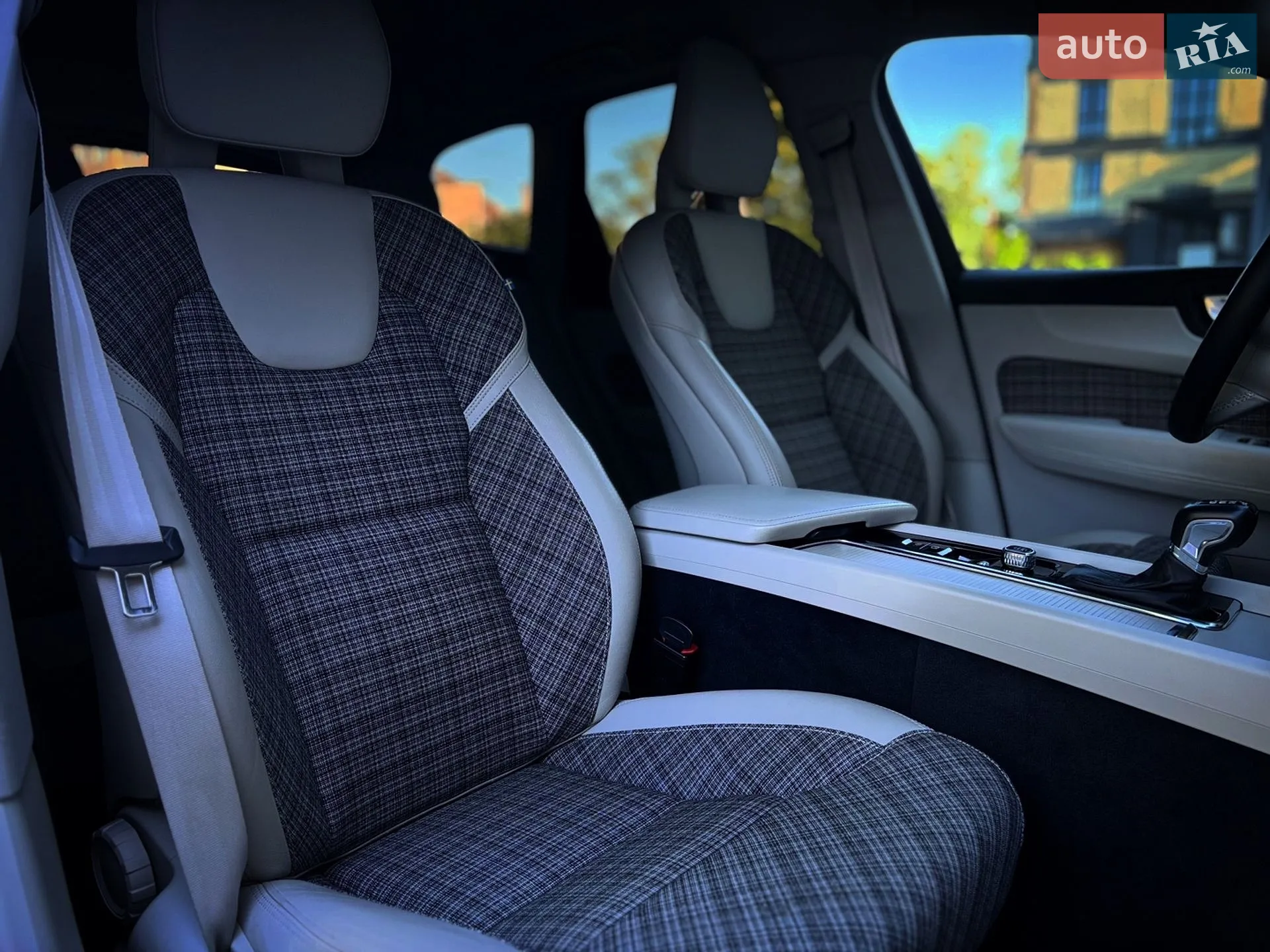 2017 Volvo XC60 - мініатюра 28