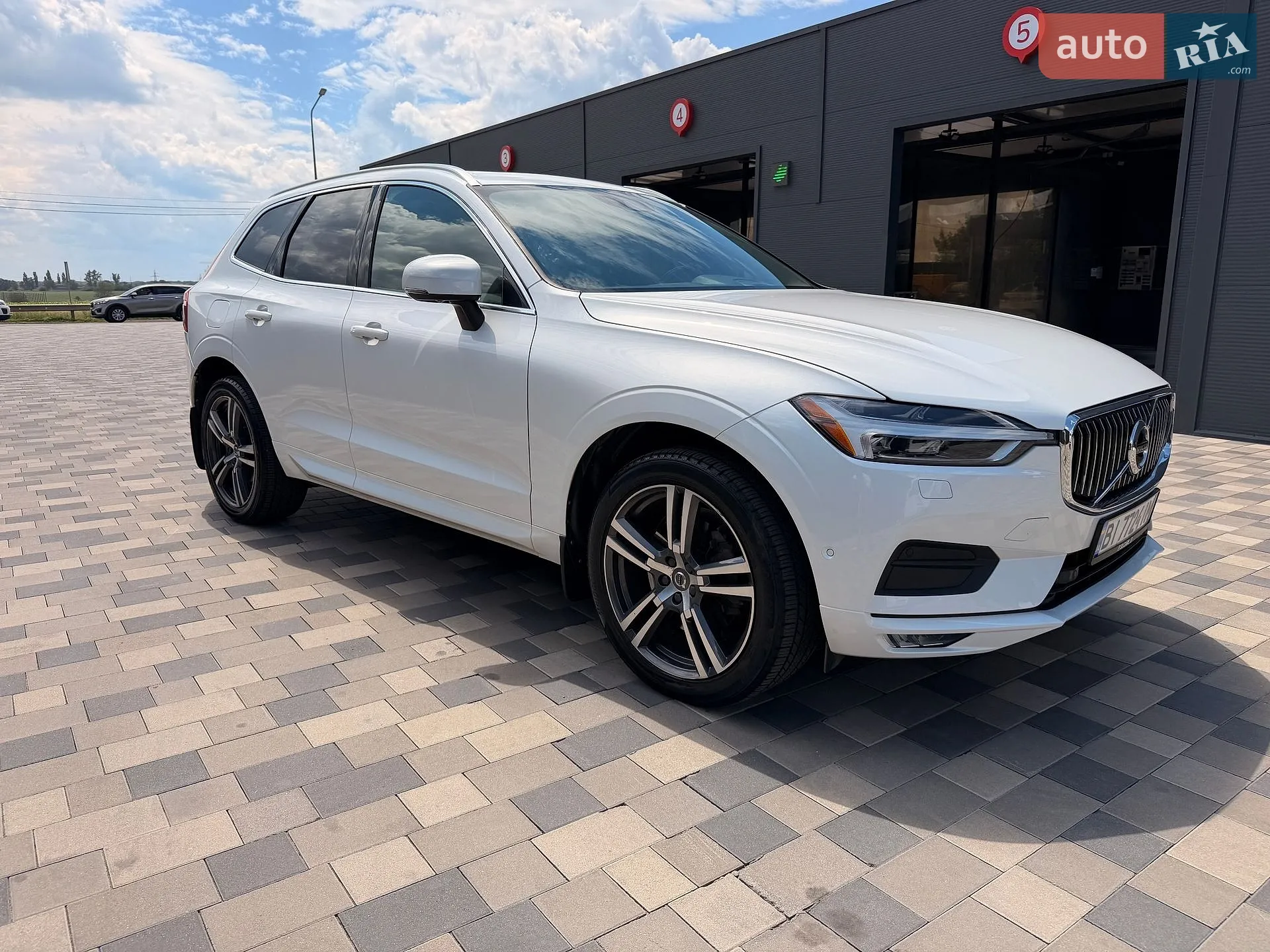 2018 Volvo XC60 - мініатюра 8