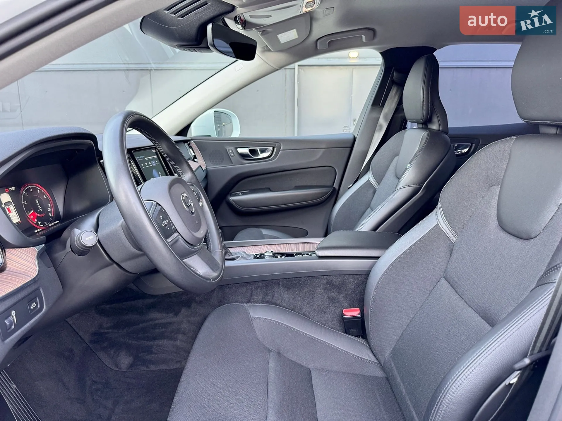 2019 Volvo XC60 - мініатюра 33