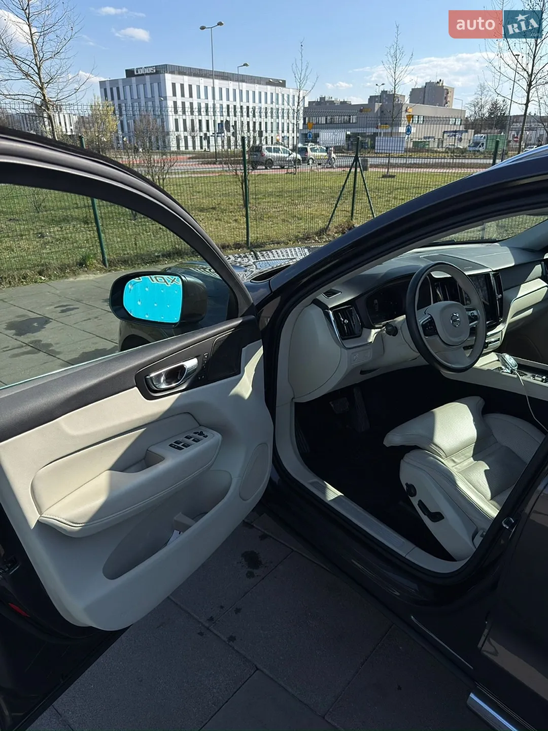 2021 Volvo XC60 - мініатюра 9