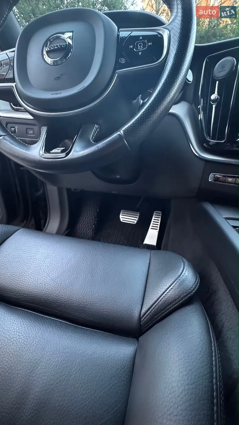 2017 Volvo XC60 - мініатюра 18