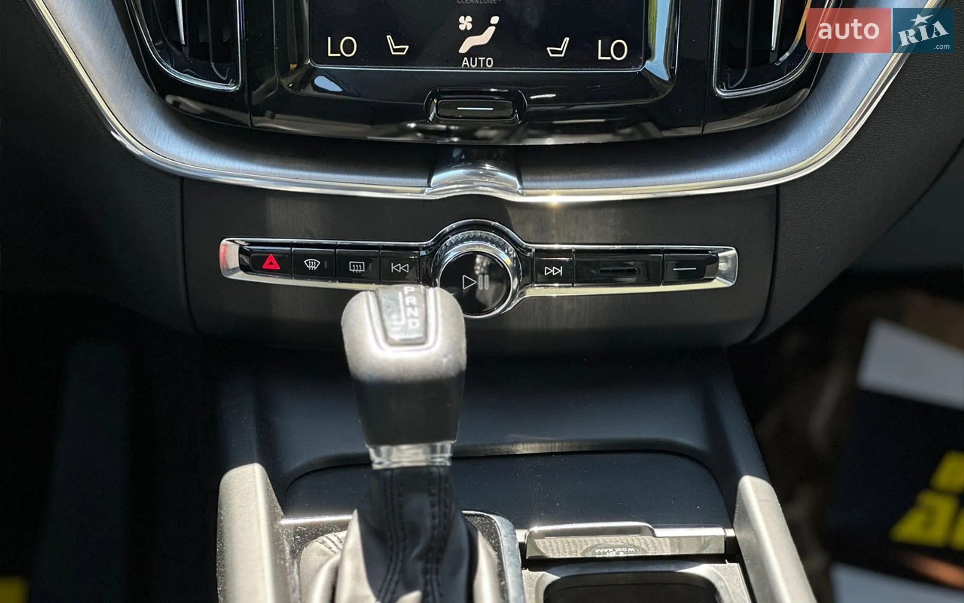 2020 Volvo XC60 - мініатюра 18
