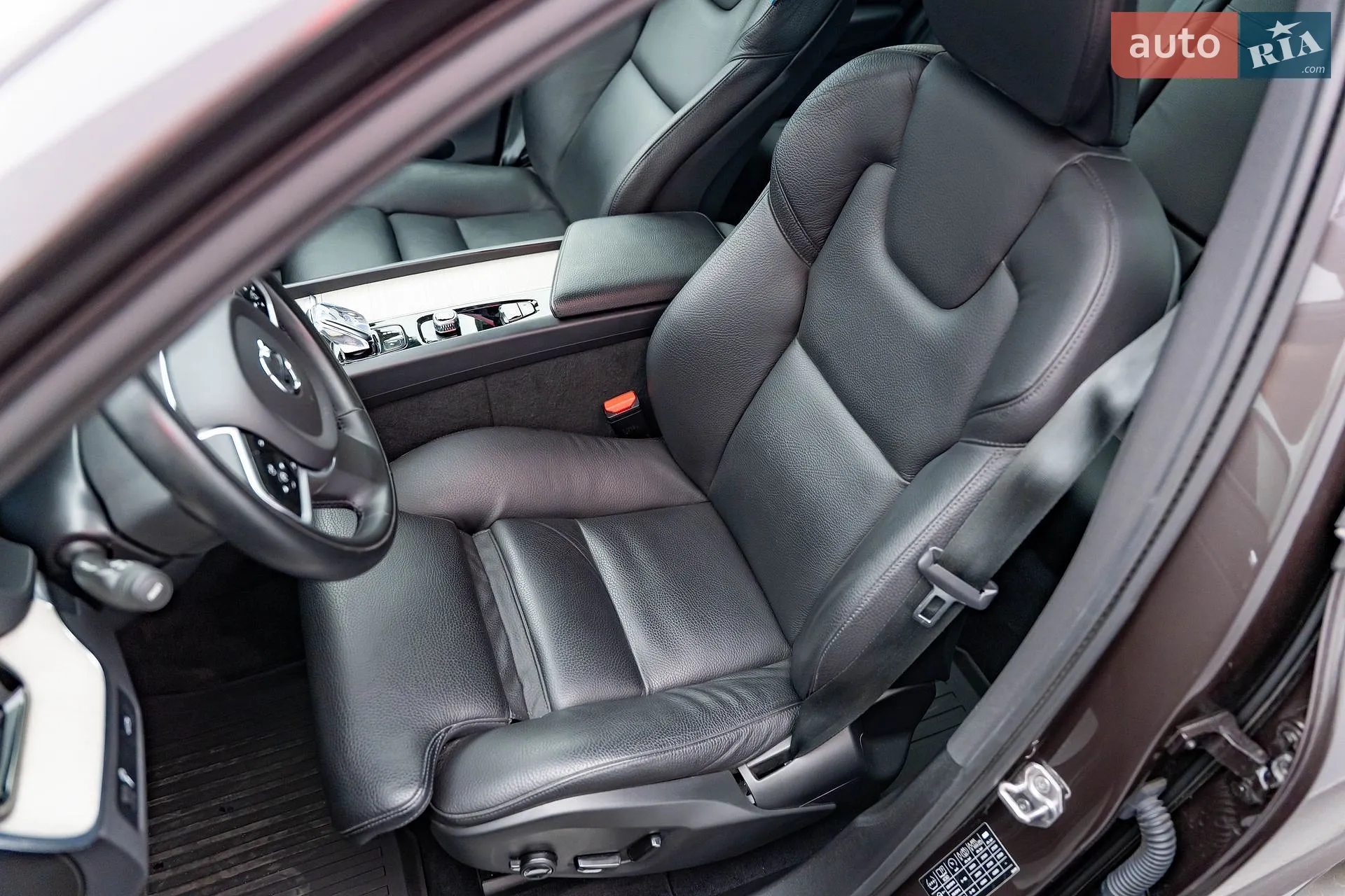 2021 Volvo XC60 - мініатюра 11