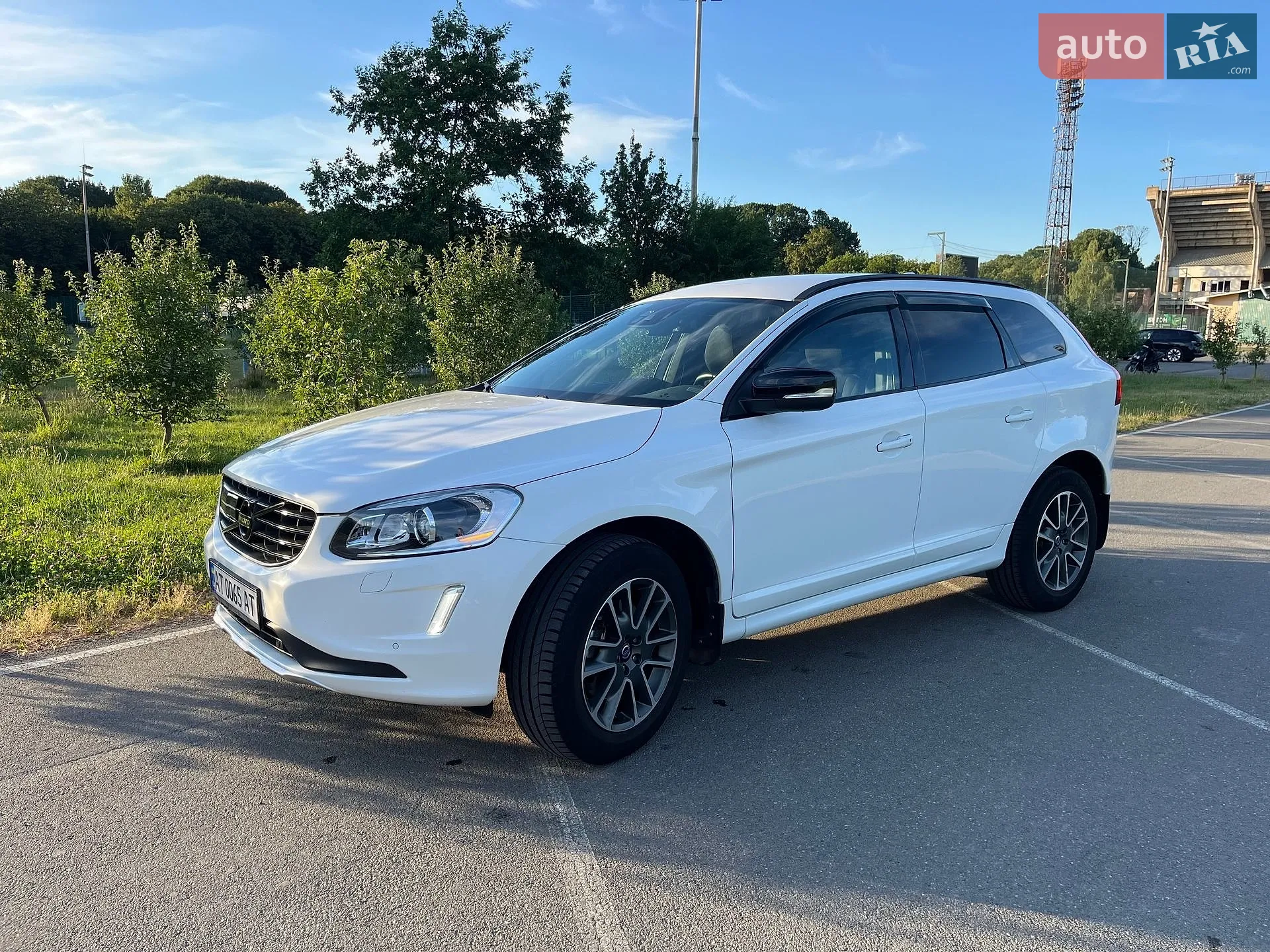 2014 Volvo XC60 - мініатюра 2