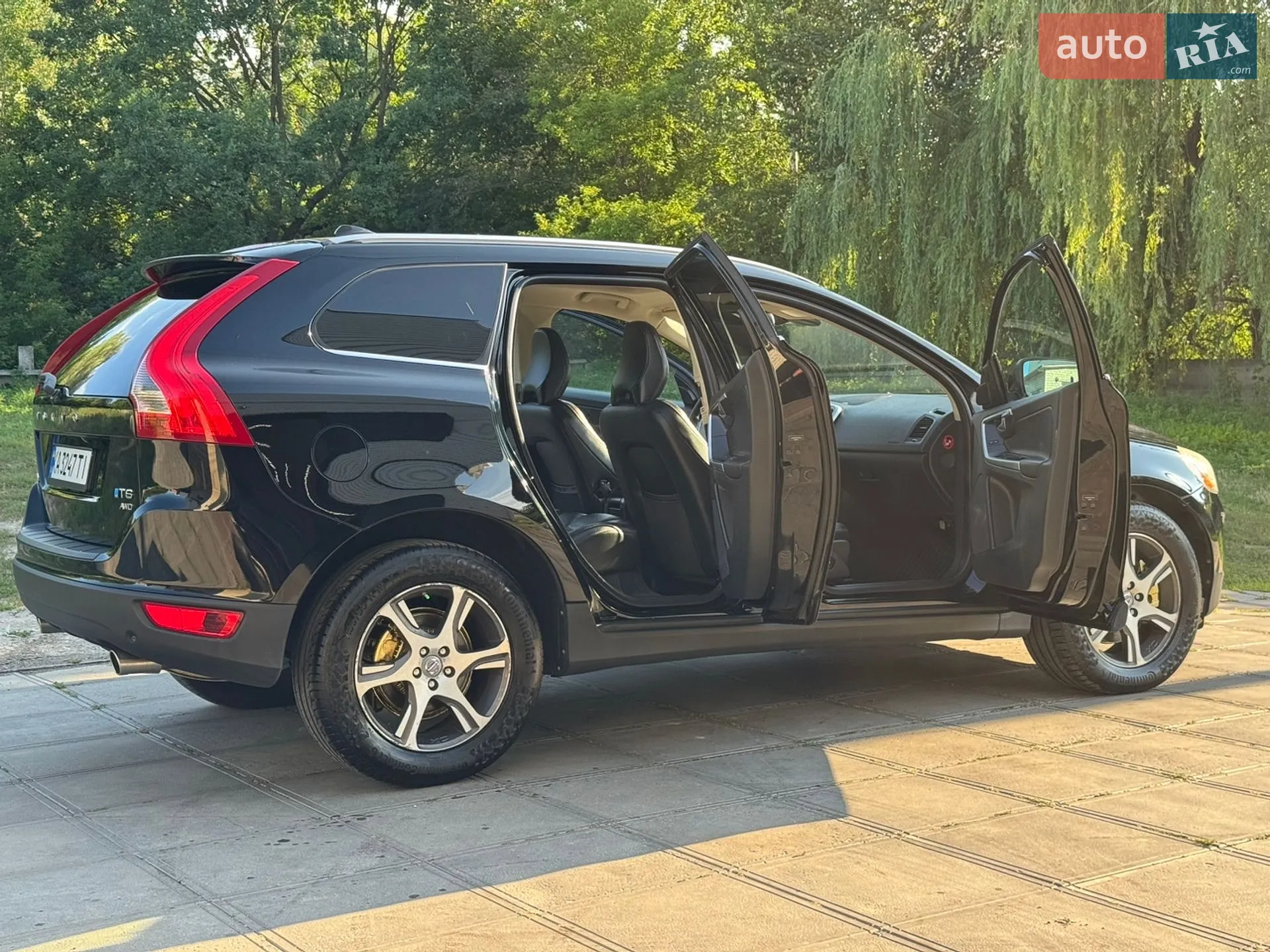 VOLVO XC60 2011 VIN YV4902DZ4B2185458 фото оголошення 12 з 61