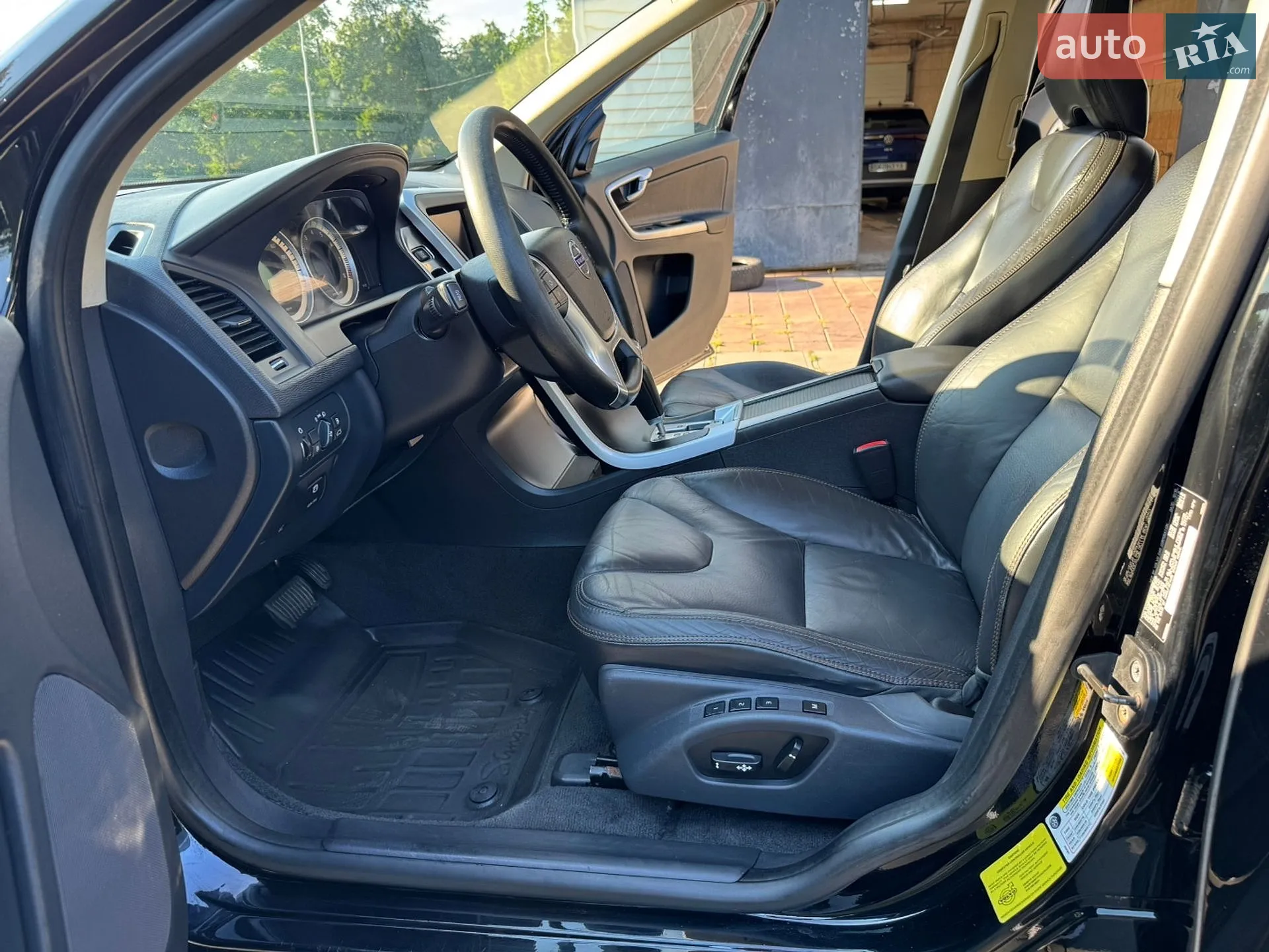 VOLVO XC60 2011 VIN YV4902DZ4B2185458 фото оголошення 17 з 61
