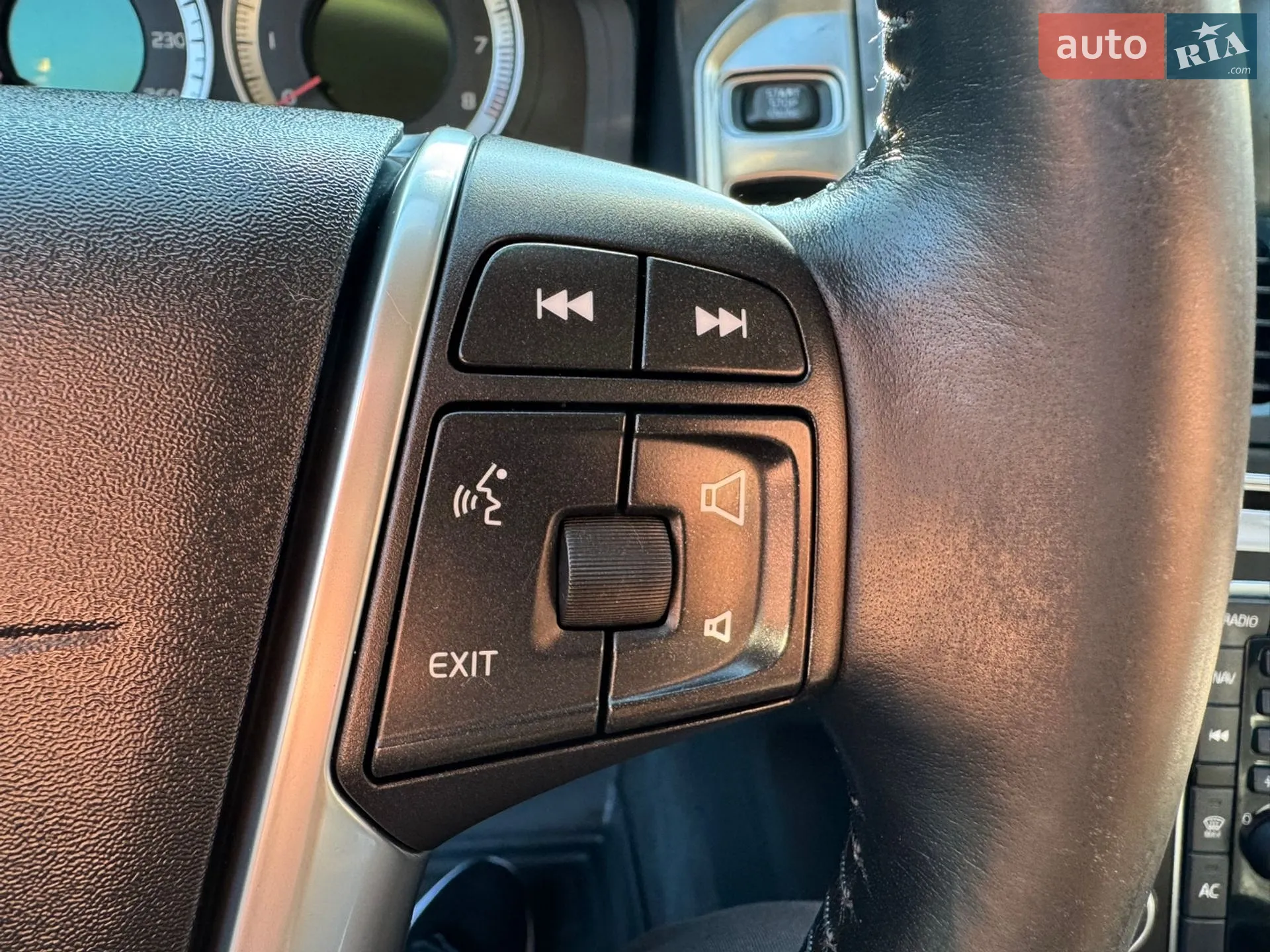 VOLVO XC60 2011 VIN YV4902DZ4B2185458 фото оголошення 27 з 61