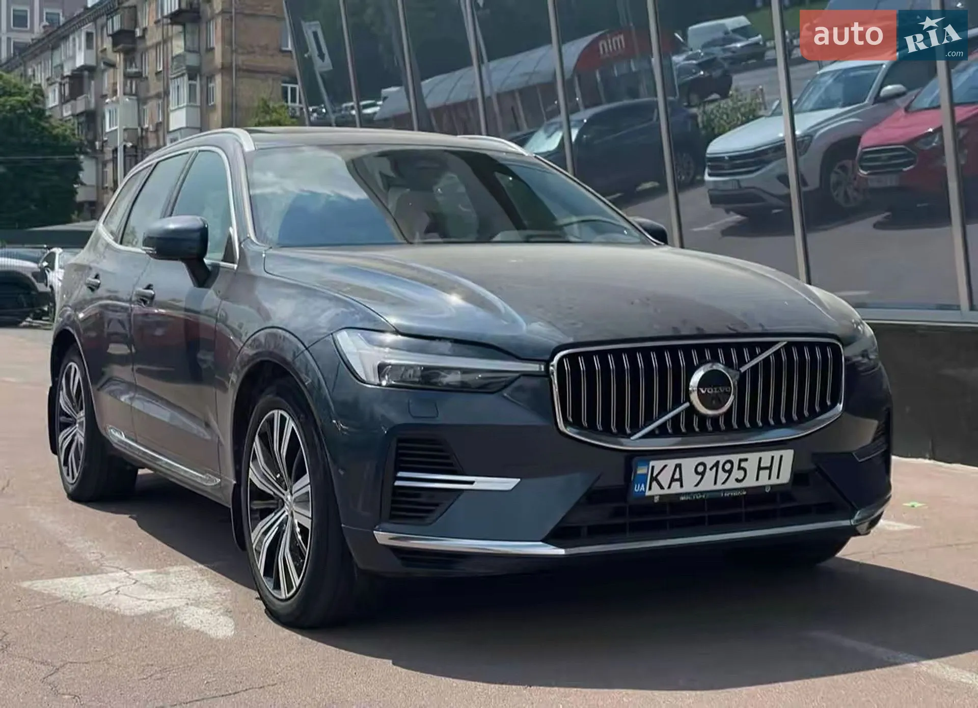 2021 Volvo XC60 - фото 1