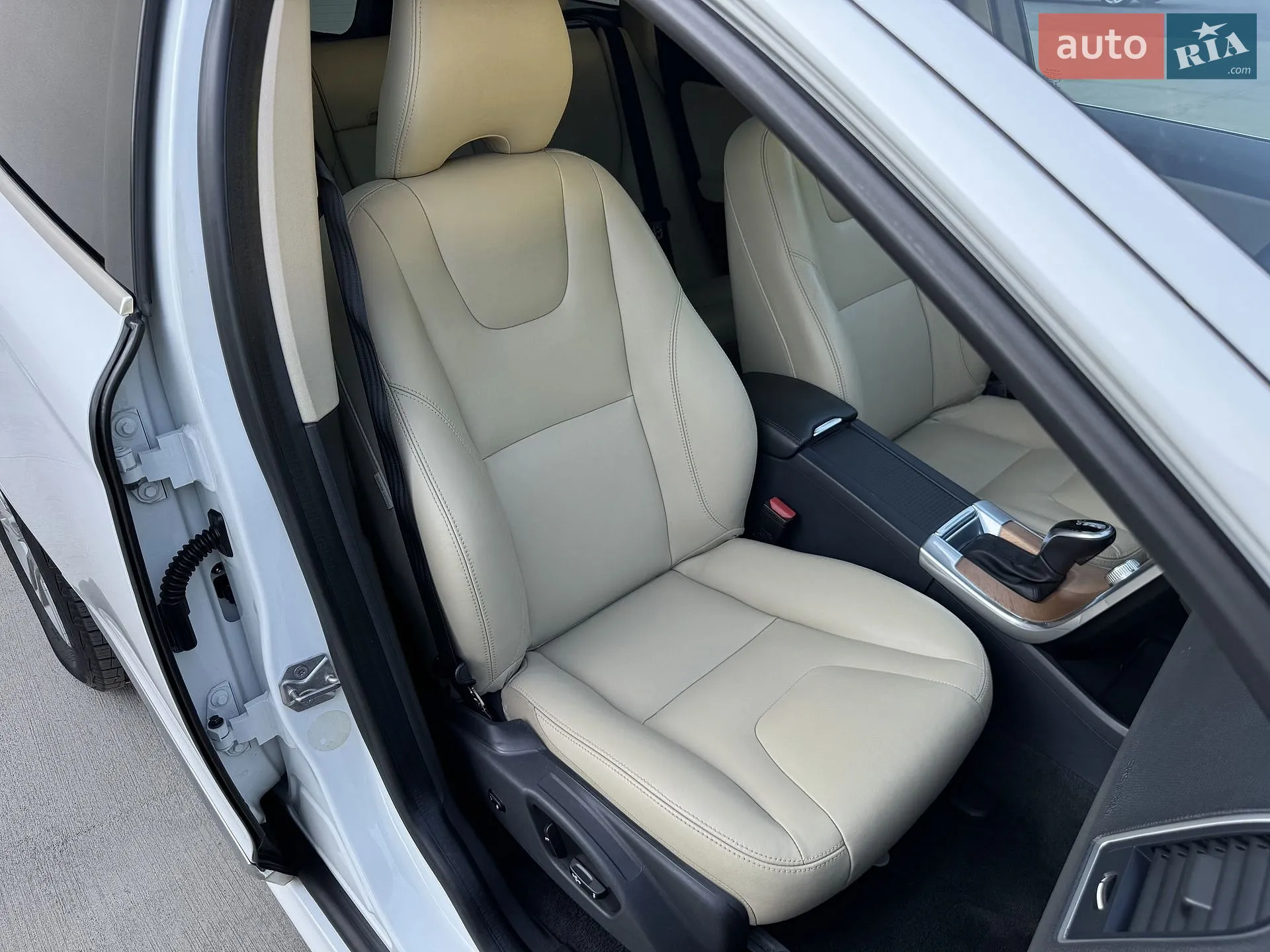 2017 Volvo XC60 - мініатюра 29