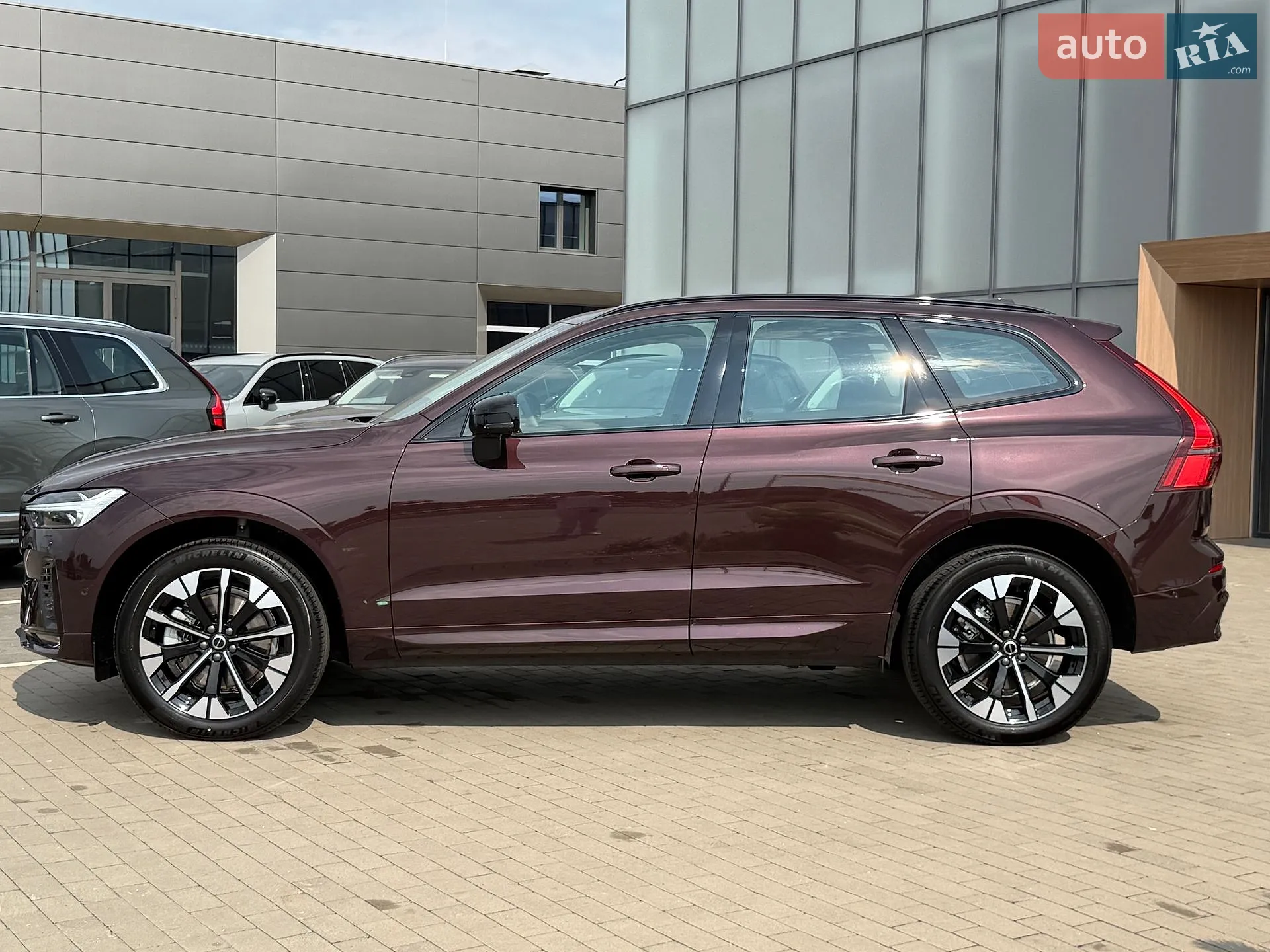 2025 Volvo XC60 - мініатюра 4