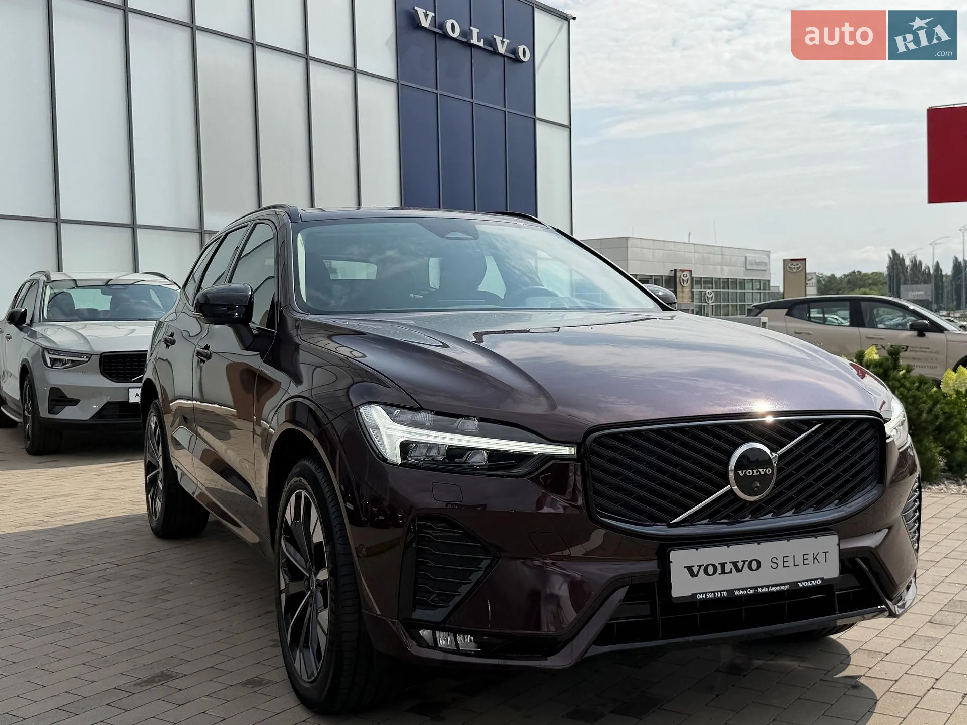 2025 Volvo XC60 - мініатюра 9