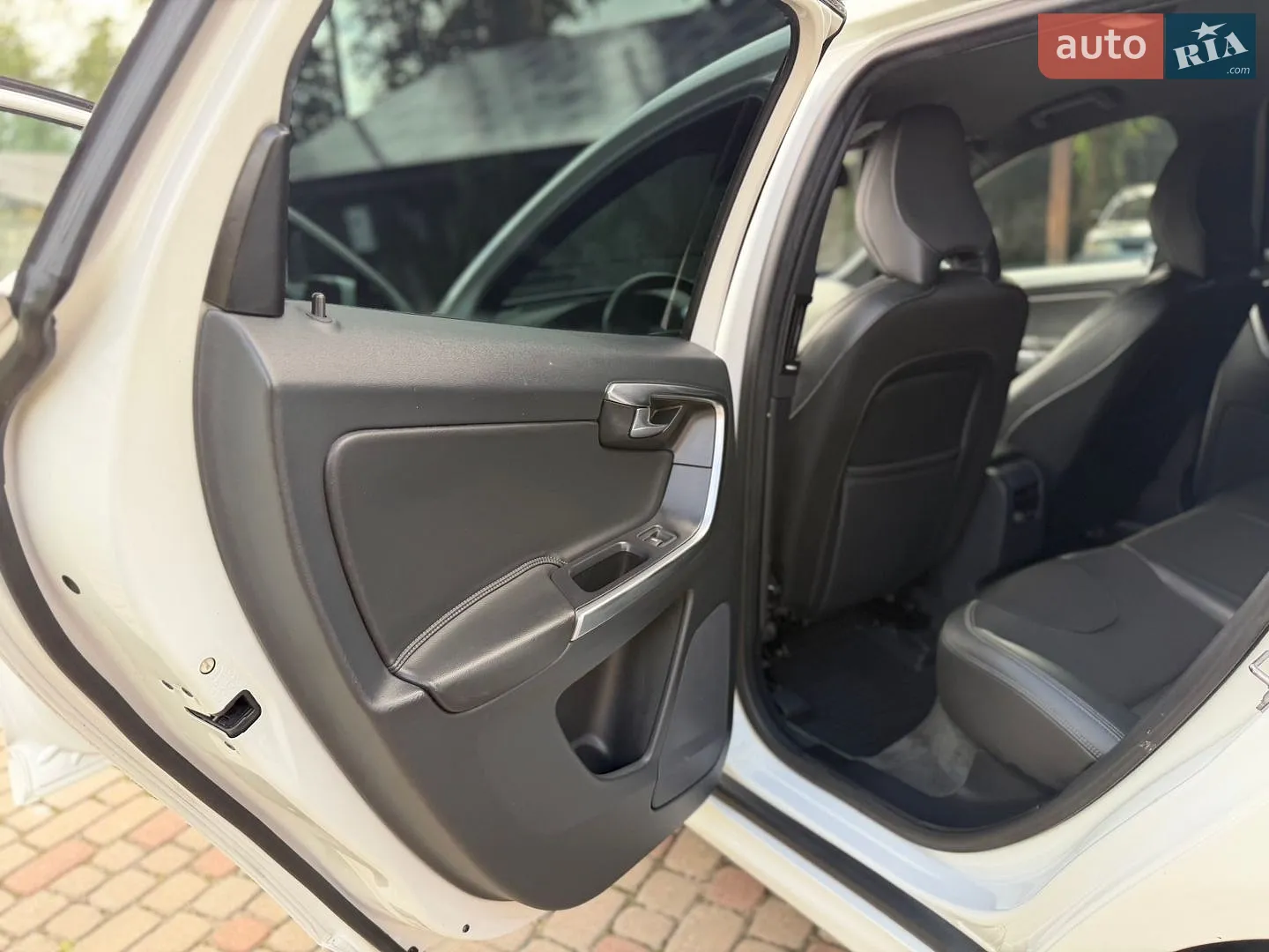 2017 Volvo XC60 - мініатюра 30