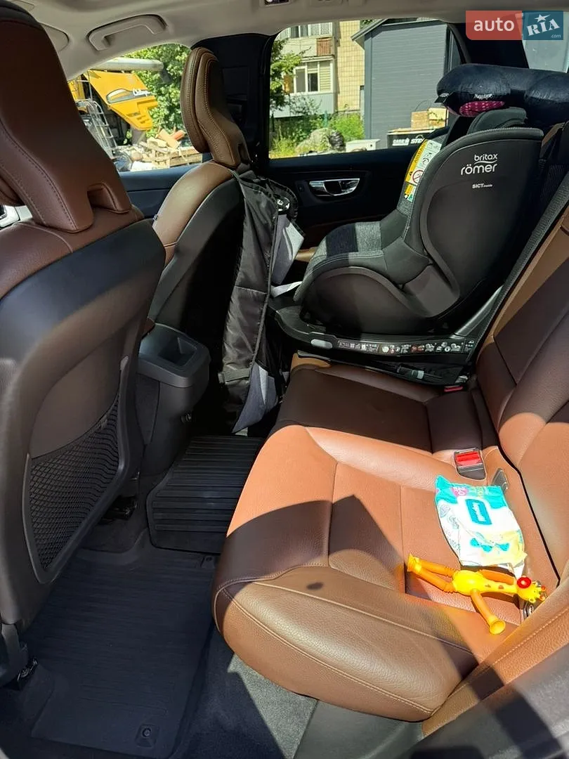 2019 Volvo XC60 - мініатюра 12