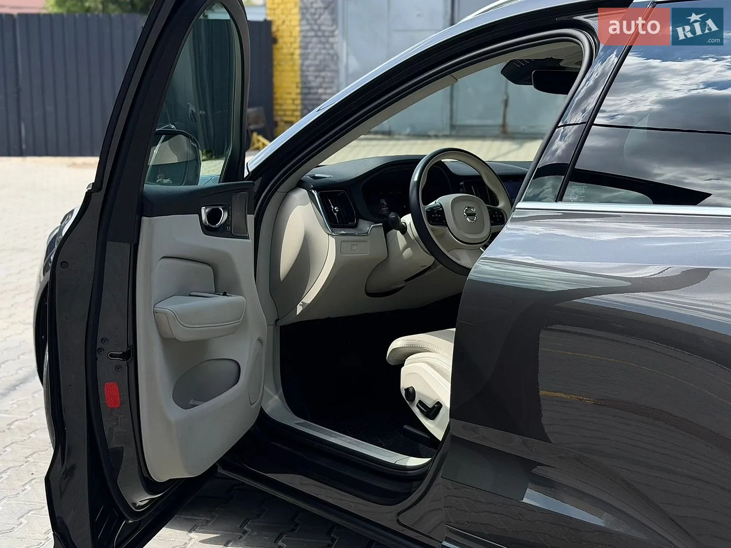 2023 Volvo XC60 - мініатюра 22