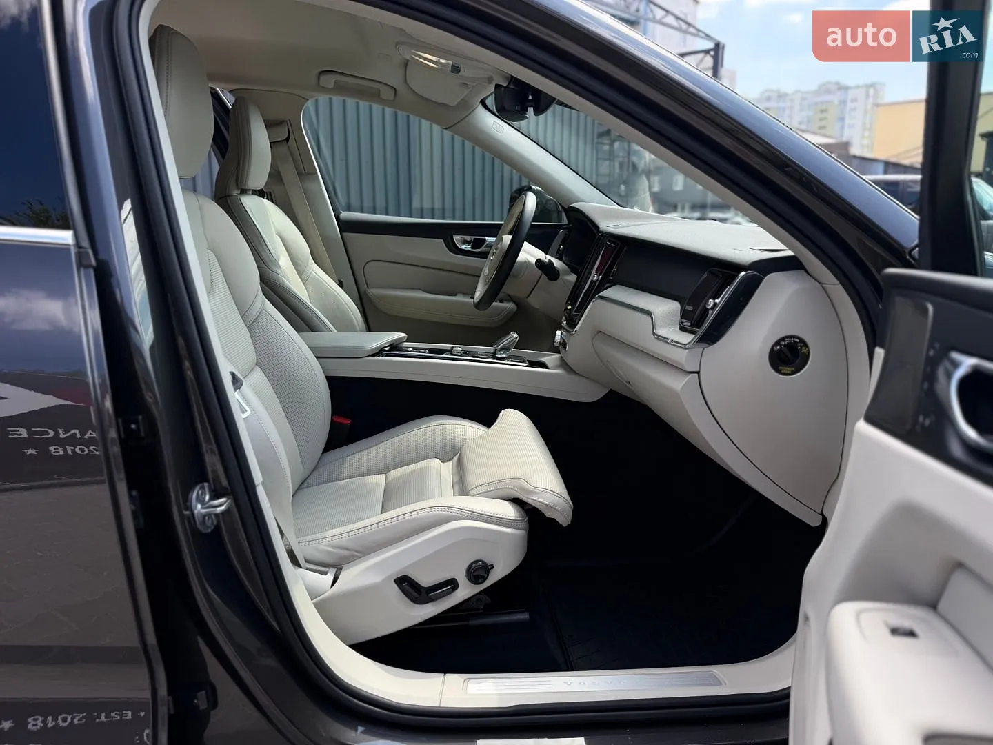 2023 Volvo XC60 - мініатюра 32