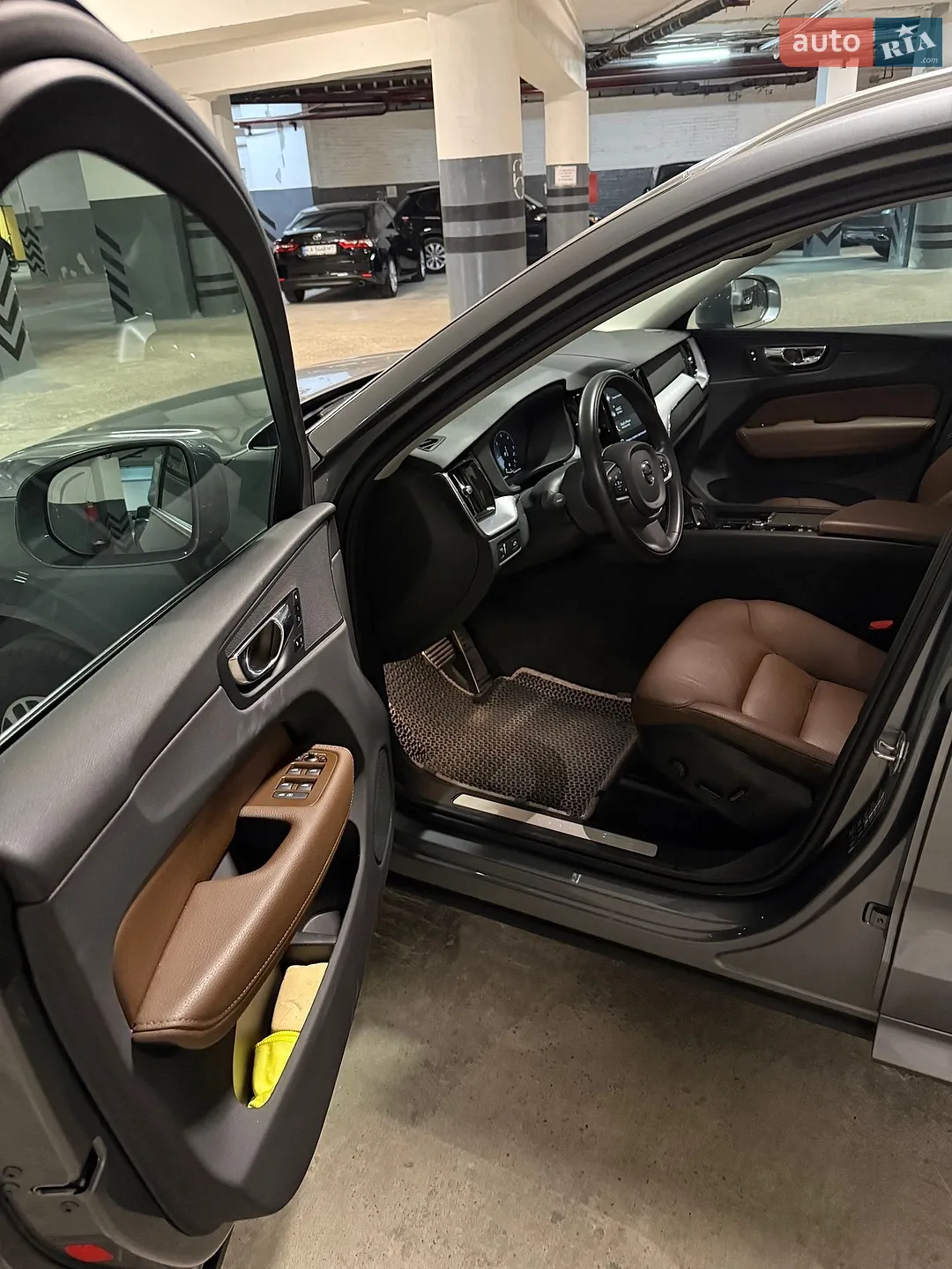 2019 Volvo XC60 - мініатюра 17