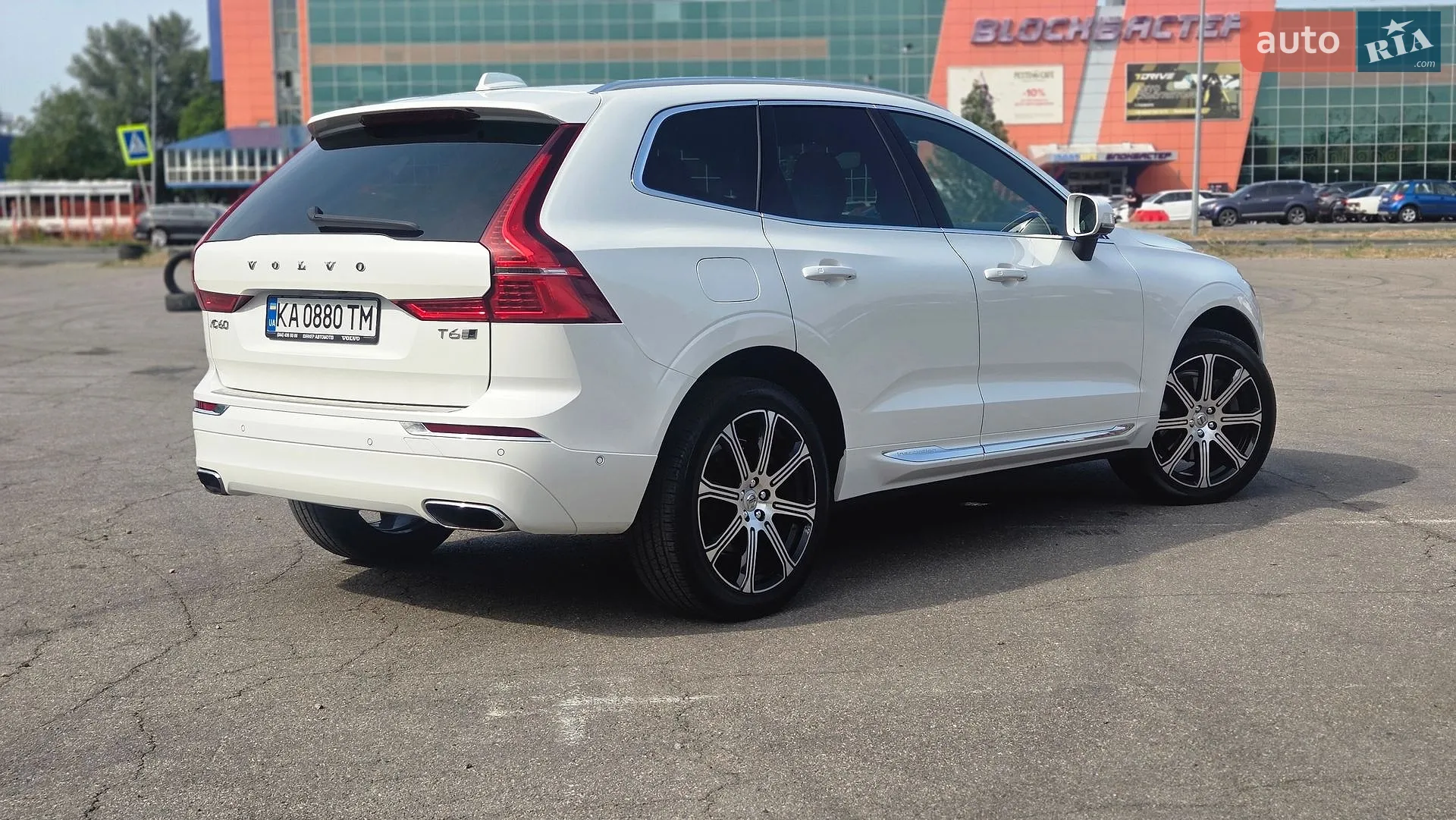 2018 Volvo XC60 - мініатюра 9