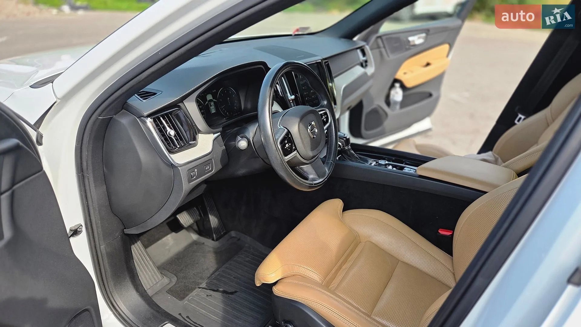 2018 Volvo XC60 - мініатюра 27