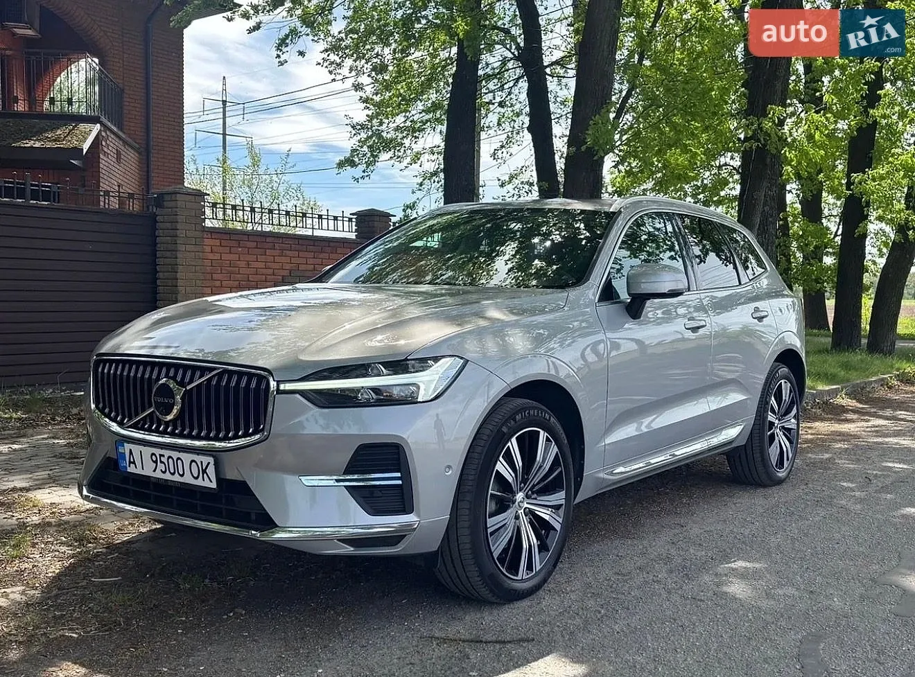 2021 Volvo XC60 - фото 1