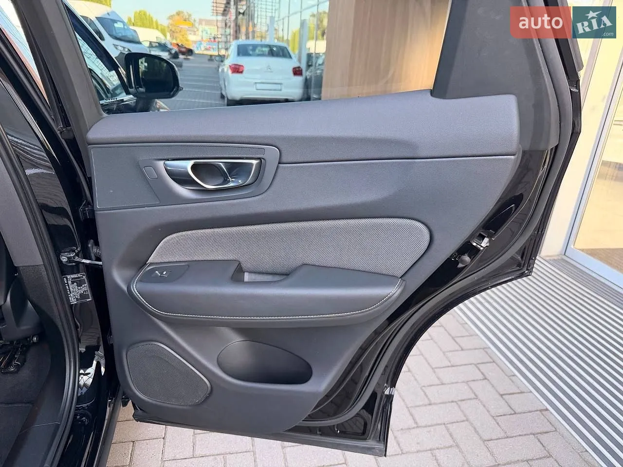 2024 Volvo XC60 - мініатюра 32