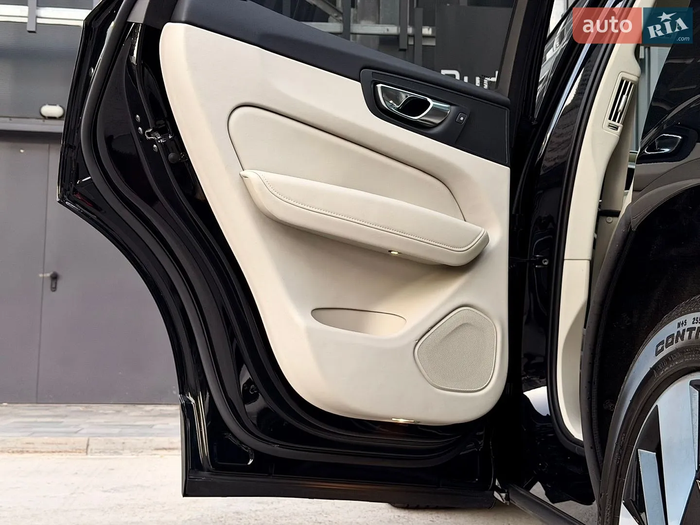2024 Volvo XC60 - мініатюра 31
