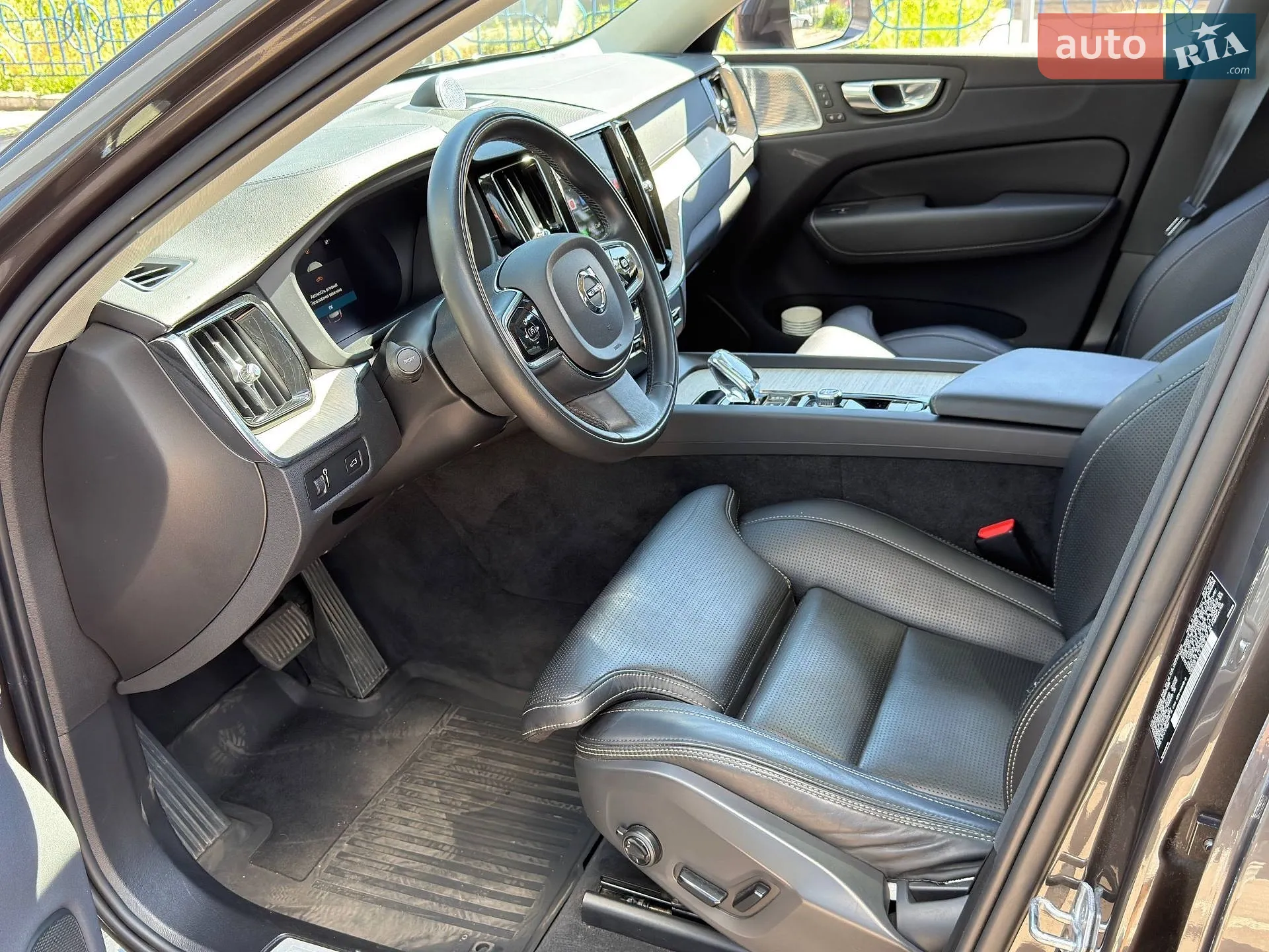 2021 Volvo XC60 - мініатюра 18