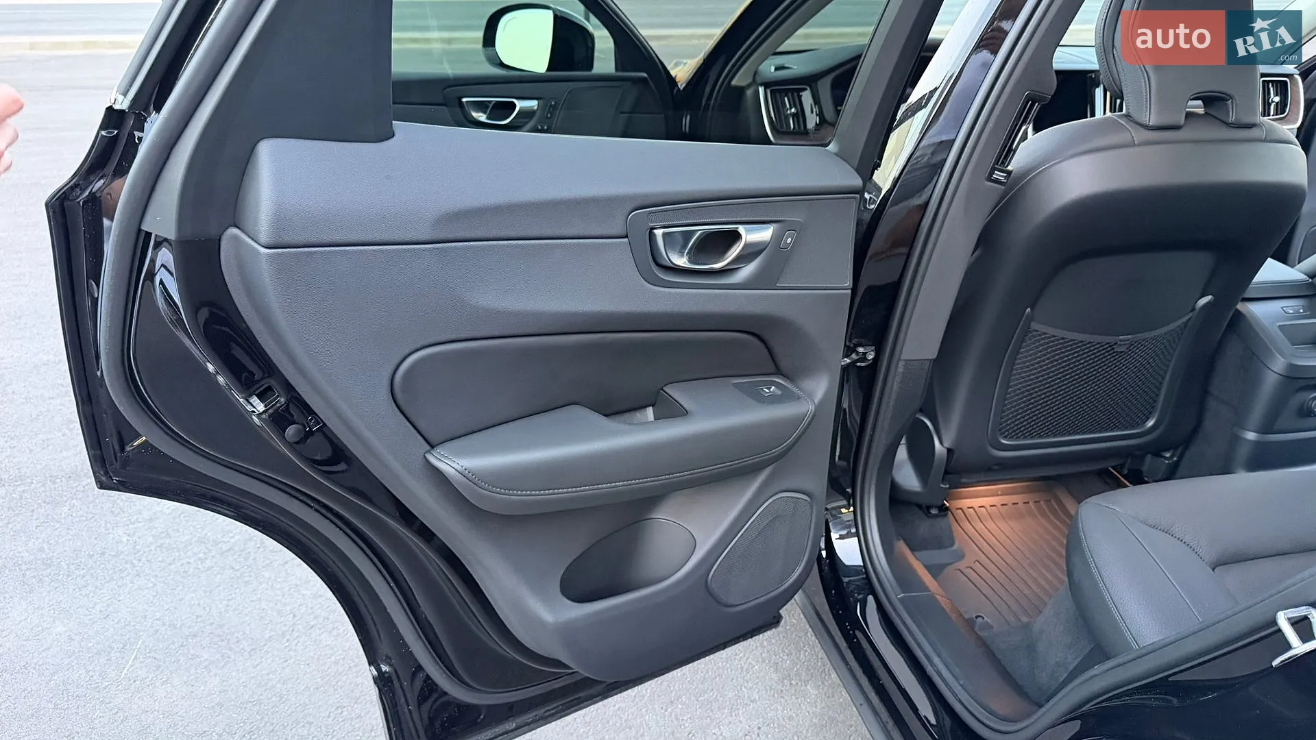 2024 Volvo XC60 - мініатюра 23