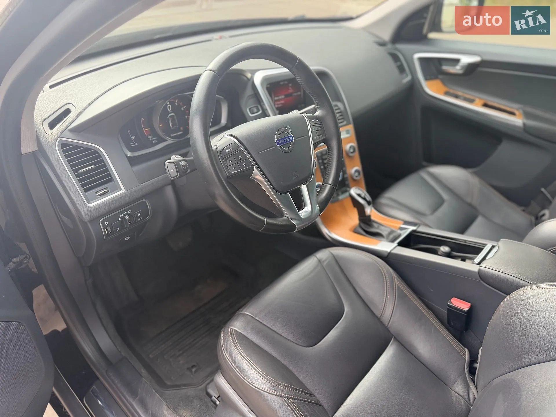 2017 Volvo XC60 - мініатюра 10