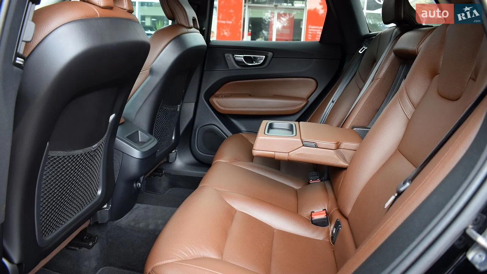 2018 Volvo XC60 - мініатюра 11