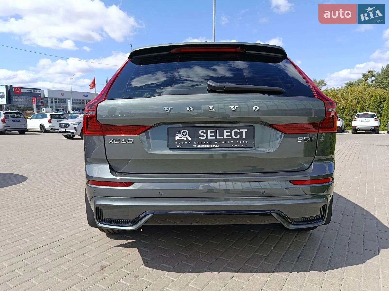 2025 Volvo XC60 - мініатюра 9