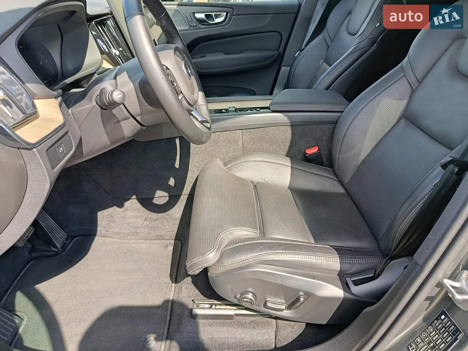 2025 Volvo XC60 - мініатюра 14