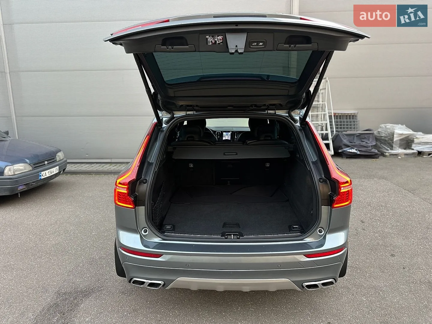 2018 Volvo XC60 - мініатюра 15
